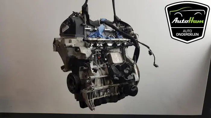 Motor Volkswagen Golf