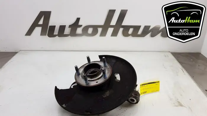 Fusee links-voor Opel Astra