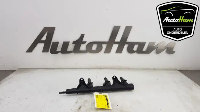 Injector (benzine injectie) Peugeot 208