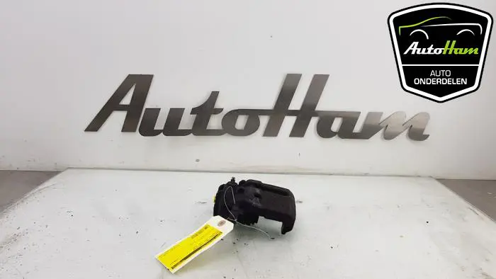 Remklauw (Tang) links-voor Mitsubishi Colt