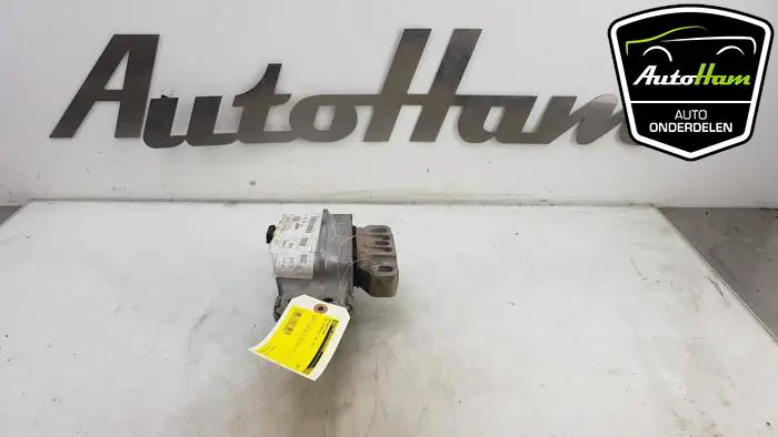 Motorsteun Volkswagen Scirocco