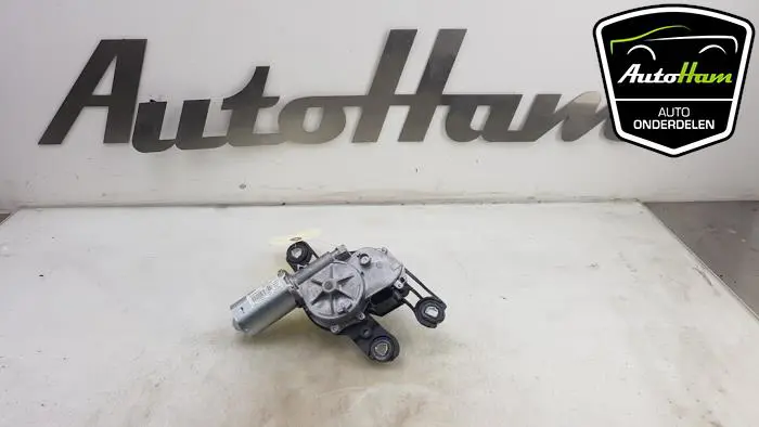 Ruitenwissermotor achter Volkswagen Golf