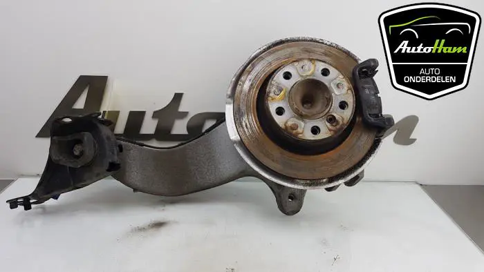 Wielnaaf achter Mini Countryman