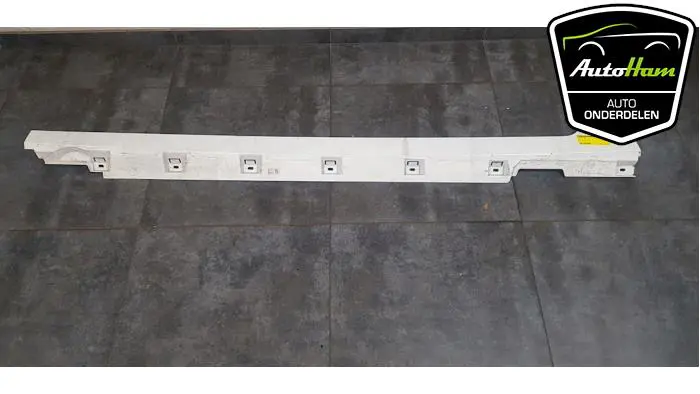Zijskirt links Volkswagen Passat