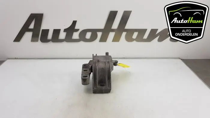 Motorsteun Volkswagen Passat