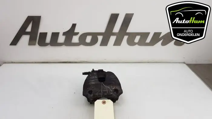 Remklauw (Tang) rechts-voor Opel Corsa