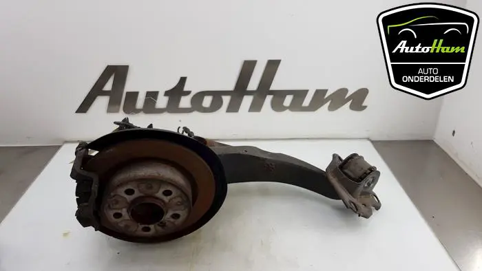Wielnaaf achter Mini Mini