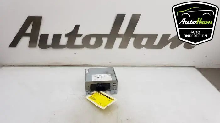 Radio versterker Audi A4
