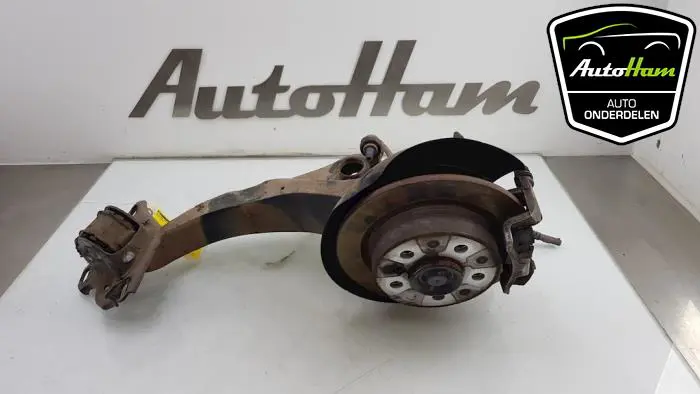 Wielnaaf achter Mini Mini