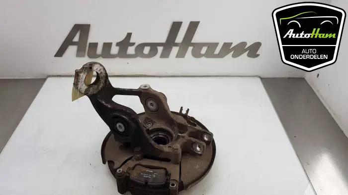 Wielnaaf achter Audi A6