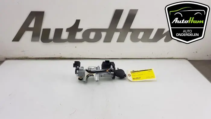 Kontaktslot+Sleutel Opel Agila