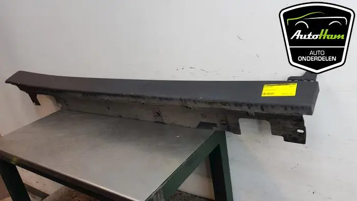 Zijskirt links BMW X2