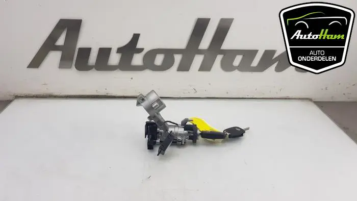 Kontaktslot+Sleutel Opel Corsa