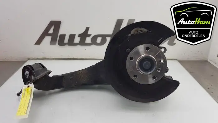 Wielnaaf achter Mini Mini