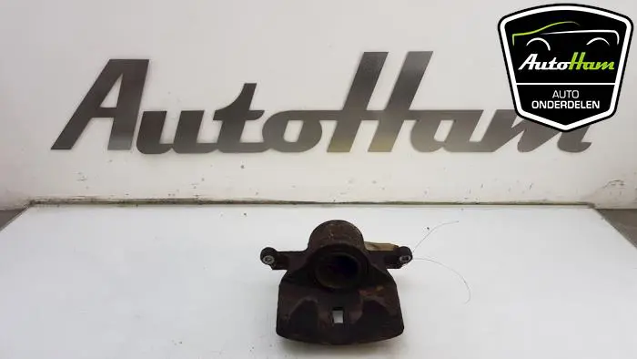 Remklauw (Tang) links-voor Nissan Qashqai
