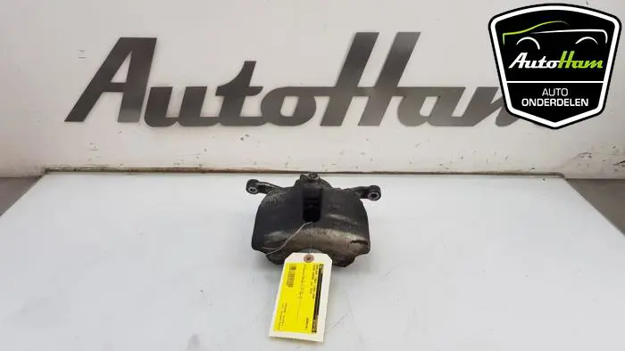 Remklauw (Tang) links-voor Skoda Superb