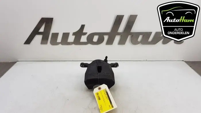 Remklauw (Tang) links-voor Toyota Auris