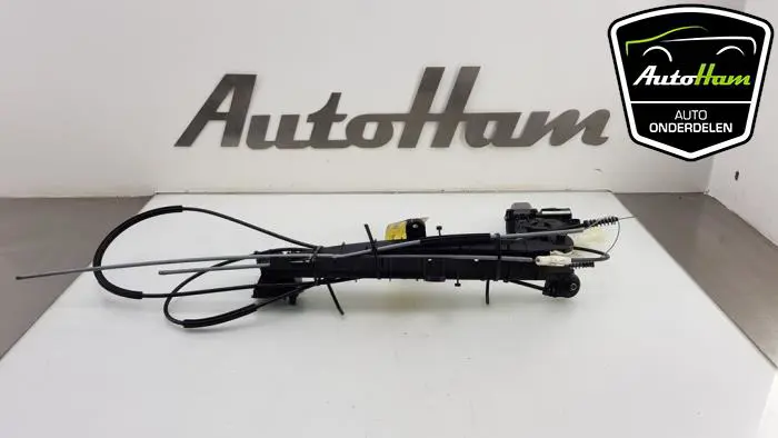 Motor bagageafdekking links Audi A4