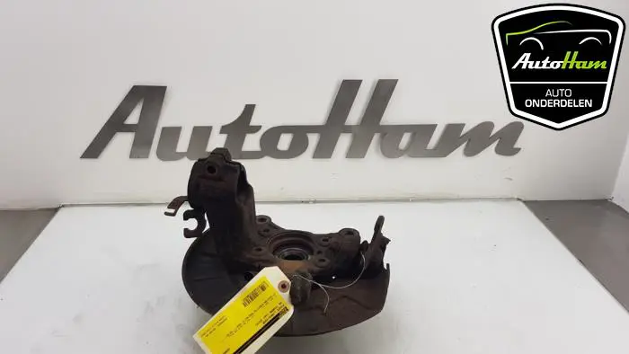 Fusee links-voor Volkswagen Touran