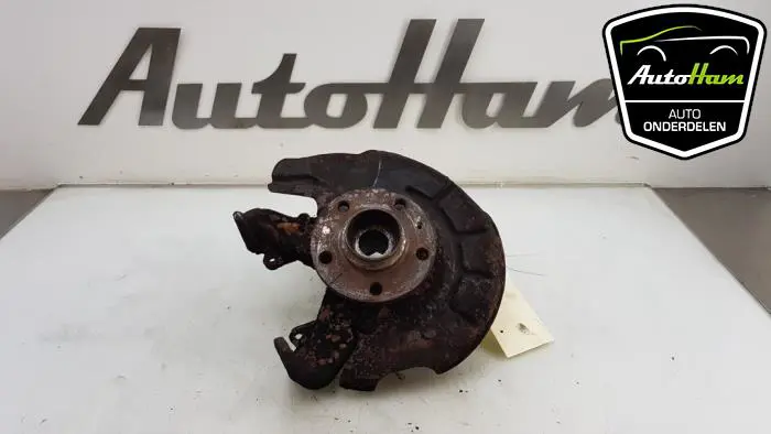 Fusee links-voor Audi A2