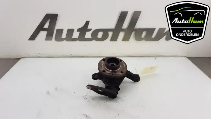 Fusee links-voor Renault Kangoo