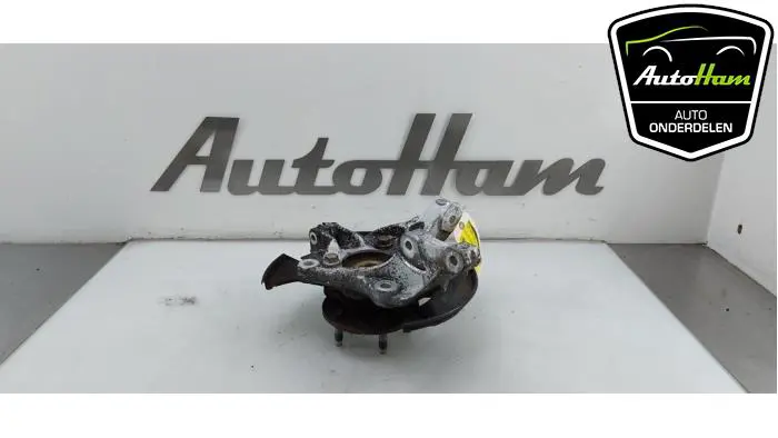 Fusee links-voor Opel Zafira