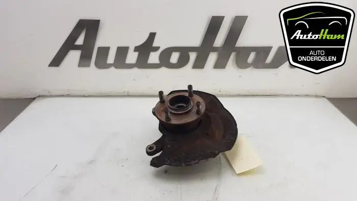 Fusee links-voor Suzuki Wagon R+