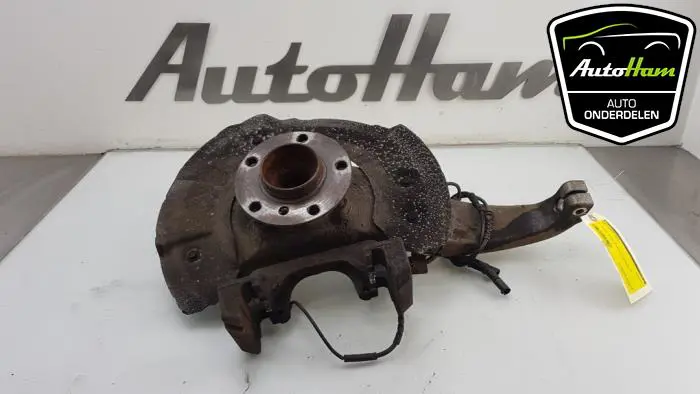 Fusee links-voor BMW 5-Serie