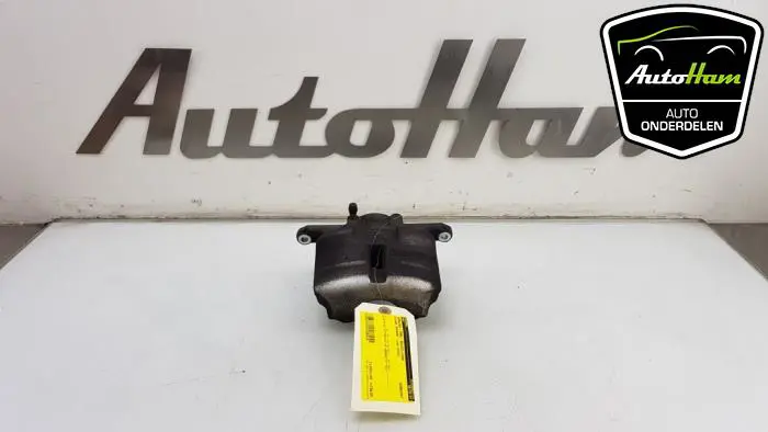 Remklauw (Tang) rechts-voor Nissan Qashqai