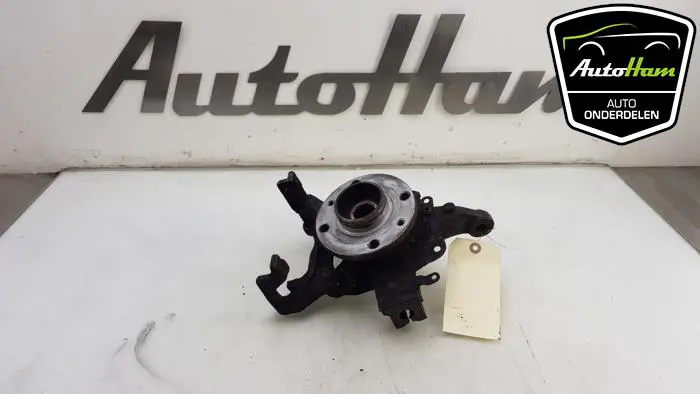 Fusee links-voor Renault Clio