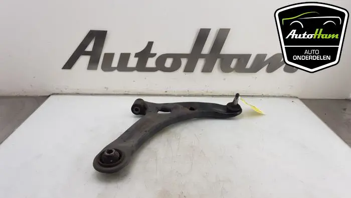 Draagarm links-voor Mitsubishi Colt