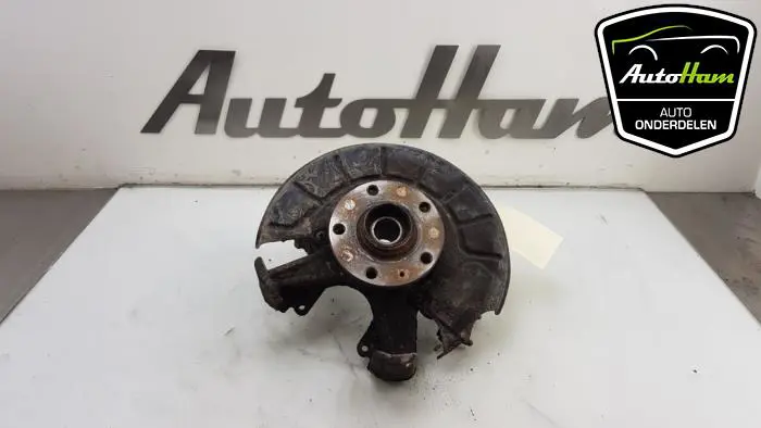 Fusee links-voor Volkswagen Golf