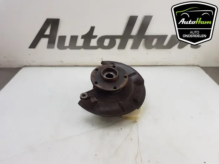Fusee links-voor Suzuki SX-4