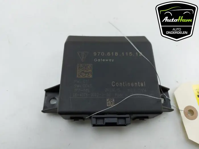 Gateway module Porsche Panamera