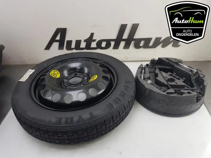 Krikset + reservewiel Saab 9-3 03-