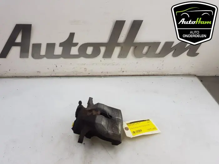 Remklauw (Tang) links-voor Toyota Auris