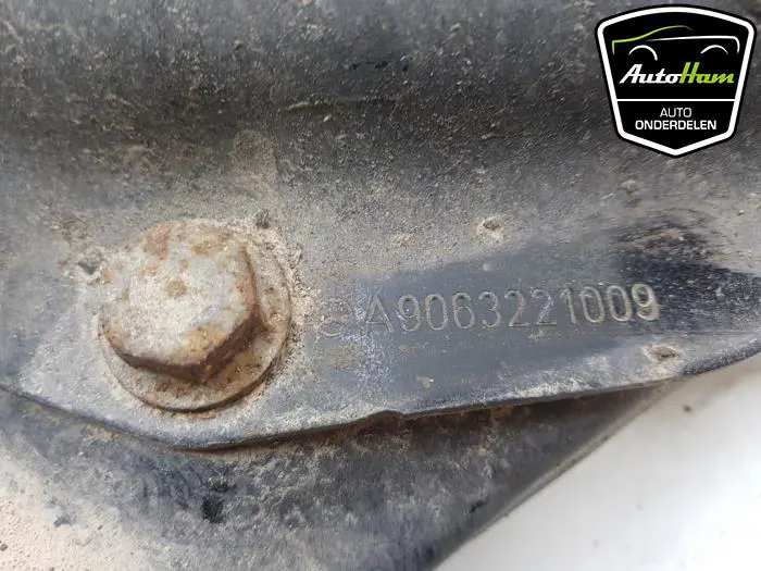 Draagarm links-voor Mercedes Sprinter