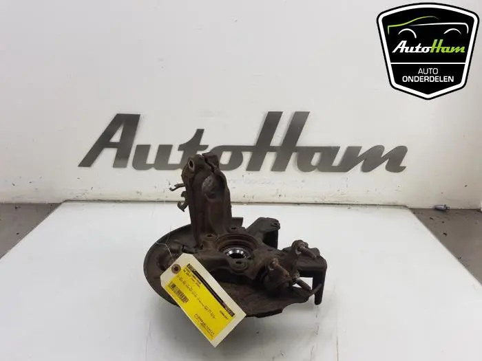 Fusee links-voor Volkswagen Golf