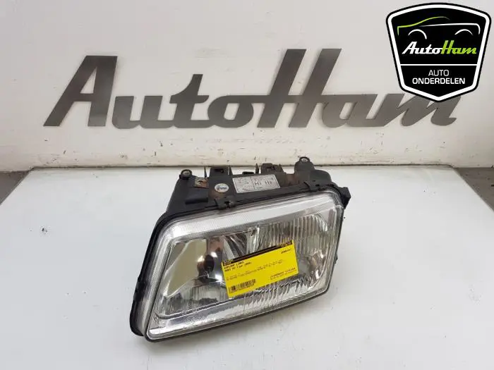 Koplamp links Audi A3