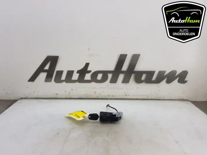 Kontaktslot+Sleutel Opel Corsa