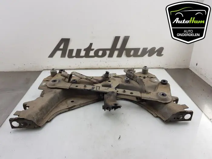 Subframe Renault Captur