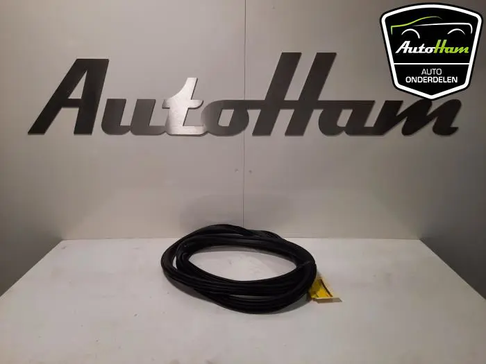 Portierrubber 4Deurs rechts-achter Skoda Octavia