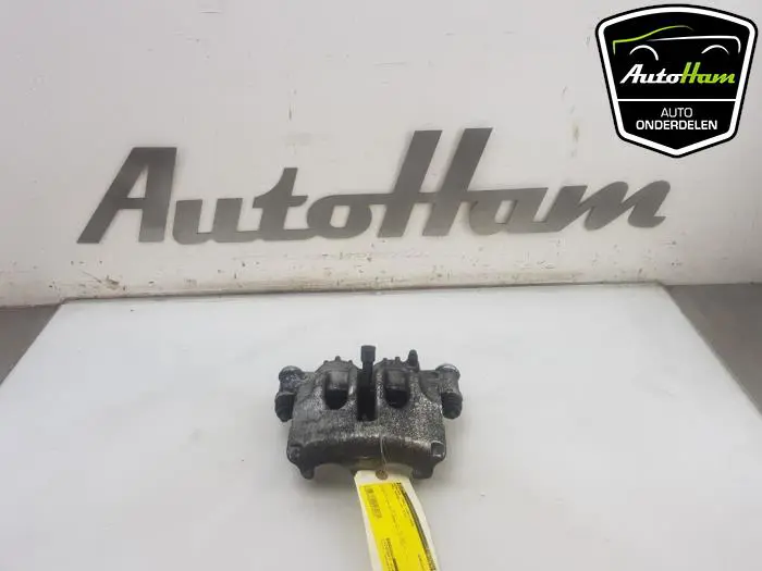 Remklauw (Tang) links-voor Opel Movano