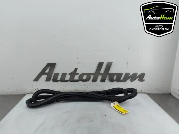 Portierrubber 4Deurs links-achter Audi Q2