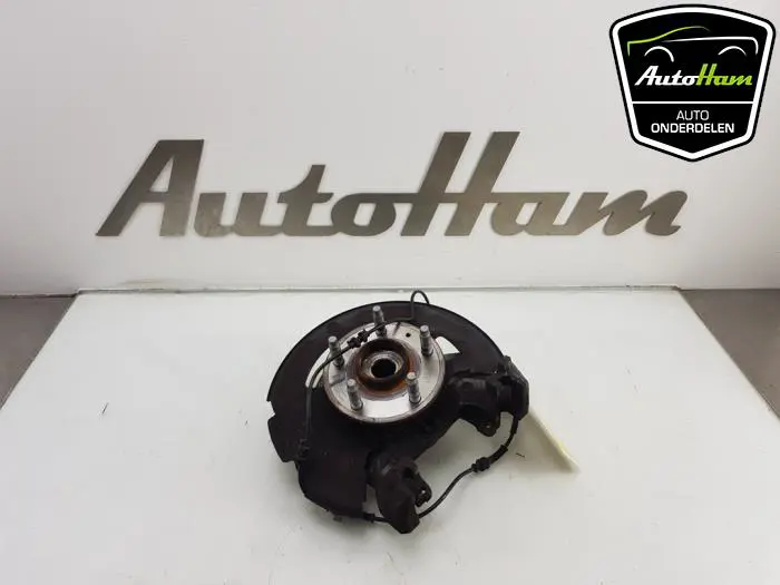 Fusee rechts-voor Opel Astra