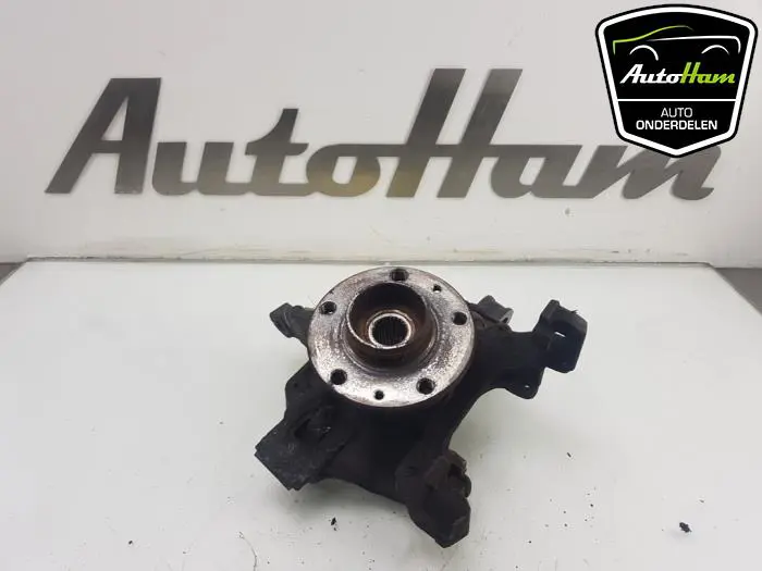 Fusee rechts-voor Renault Megane