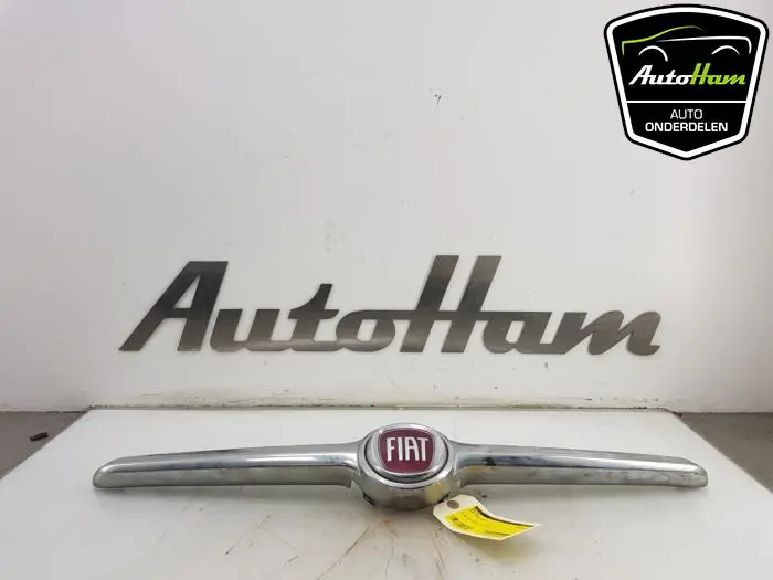 Grille Fiat 500X