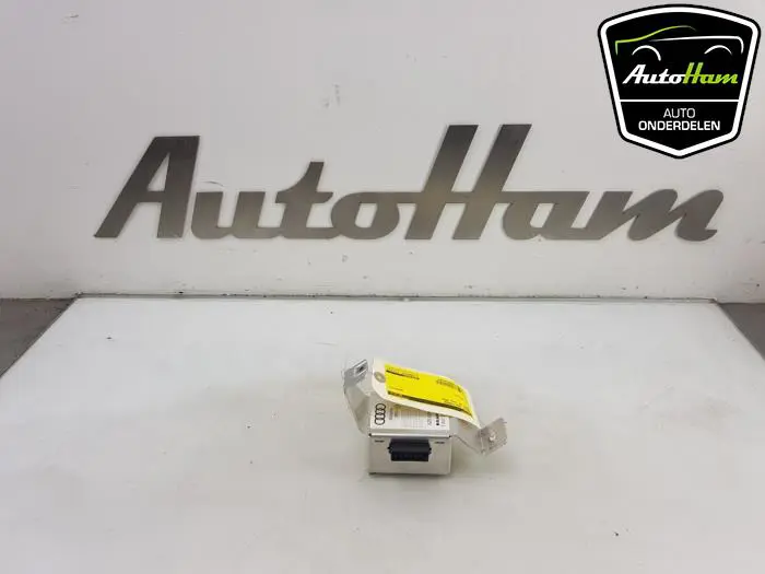 Radio versterker Audi A2