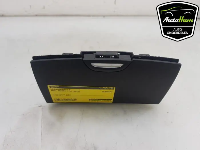 Dashboardkastje Opel Zafira