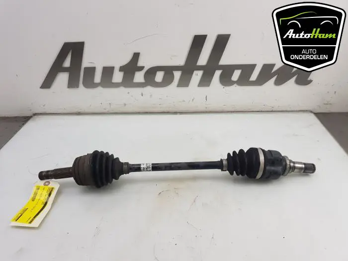 Aandrijfas links-voor Peugeot 108
